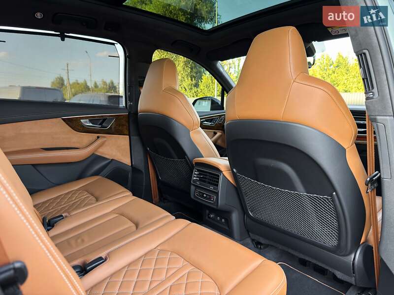 Внедорожник / Кроссовер Audi Q7 2021 в Луцке