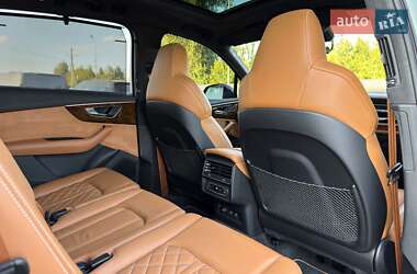 Внедорожник / Кроссовер Audi Q7 2021 в 