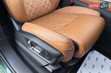Внедорожник / Кроссовер Audi Q7 2021 в 