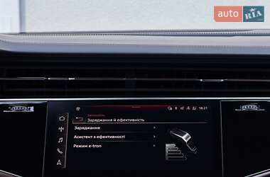Внедорожник / Кроссовер Audi Q7 2021 в 