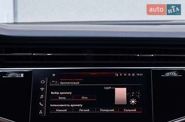 Внедорожник / Кроссовер Audi Q7 2021 в 