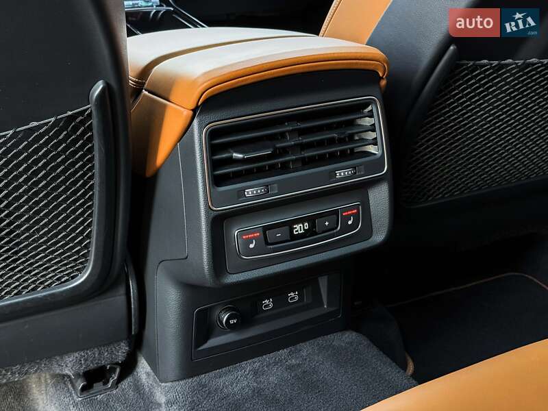 Внедорожник / Кроссовер Audi Q7 2021 в Луцке