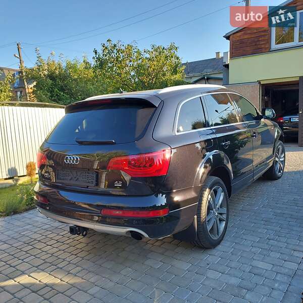 Внедорожник / Кроссовер Audi Q7 2012 в Луцке