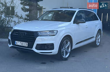 Внедорожник / Кроссовер Audi Q7 2018 в 