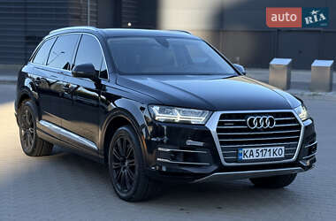 Внедорожник / Кроссовер Audi Q7 2017 в 