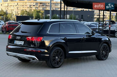 Внедорожник / Кроссовер Audi Q7 2017 в 