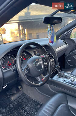 Внедорожник / Кроссовер Audi Q7 2011 в 
