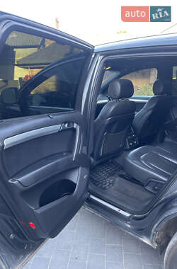 Внедорожник / Кроссовер Audi Q7 2011 в 