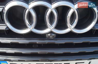 Внедорожник / Кроссовер Audi Q7 2017 в 