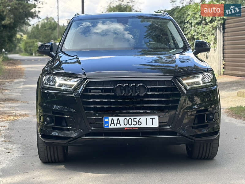Внедорожник / Кроссовер Audi Q7 2016 в Киеве