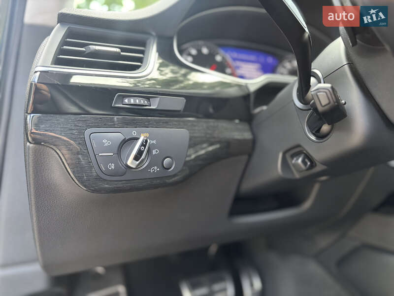 Внедорожник / Кроссовер Audi Q7 2016 в Киеве