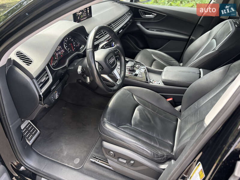 Внедорожник / Кроссовер Audi Q7 2016 в Киеве