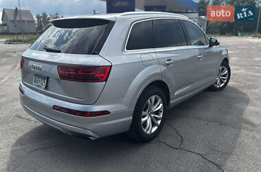 Внедорожник / Кроссовер Audi Q7 2017 в 