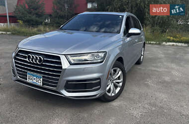 Позашляховик / Кросовер Audi Q7 2017 в Нетішині