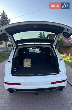 Внедорожник / Кроссовер Audi Q7 2010 в 