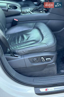 Внедорожник / Кроссовер Audi Q7 2010 в 
