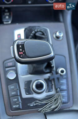 Внедорожник / Кроссовер Audi Q7 2010 в 