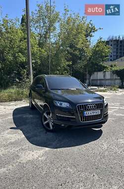 Внедорожник / Кроссовер Audi Q7 2014 в Киеве