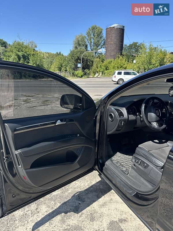 Позашляховик / Кросовер Audi Q7 2014 в Києві