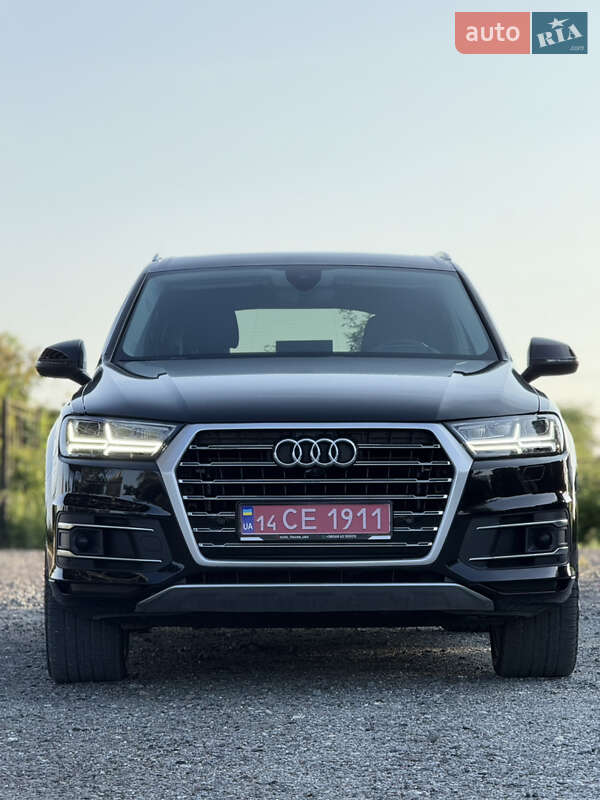 Внедорожник / Кроссовер Audi Q7 2019 в Киеве