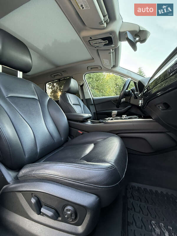 Внедорожник / Кроссовер Audi Q7 2019 в Киеве