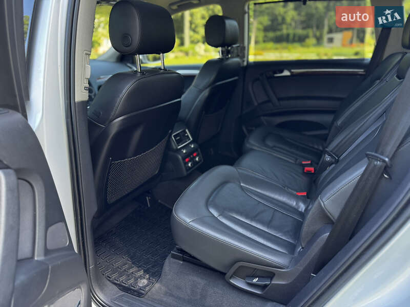 Внедорожник / Кроссовер Audi Q7 2015 в Хмельницком
