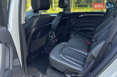 Внедорожник / Кроссовер Audi Q7 2015 в 