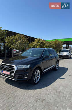 Внедорожник / Кроссовер Audi Q7 2019 в Киеве
