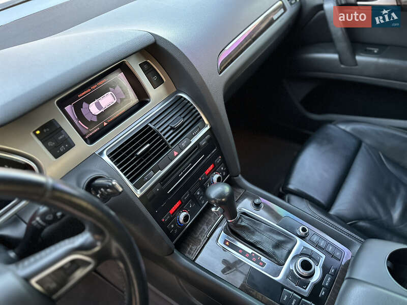 Позашляховик / Кросовер Audi Q7 2011 в Бродах