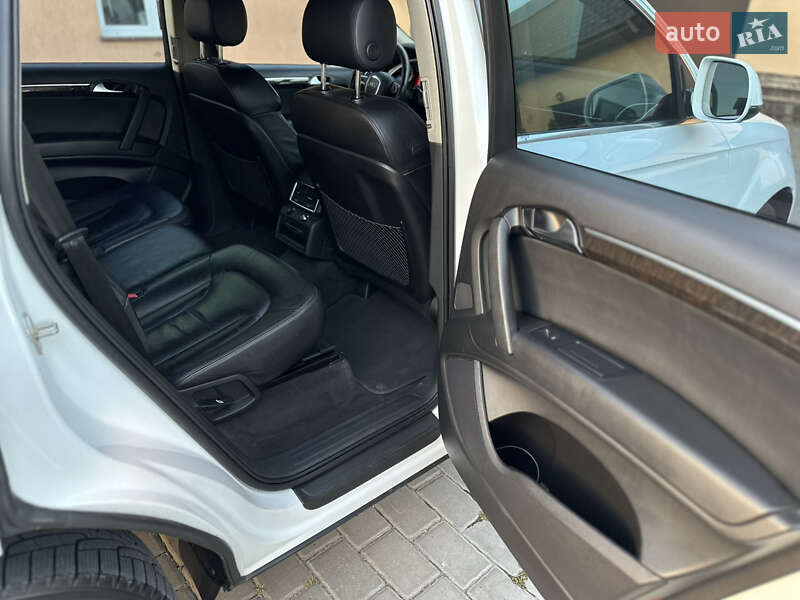 Позашляховик / Кросовер Audi Q7 2011 в Бродах