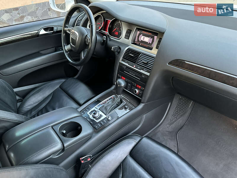Позашляховик / Кросовер Audi Q7 2011 в Бродах