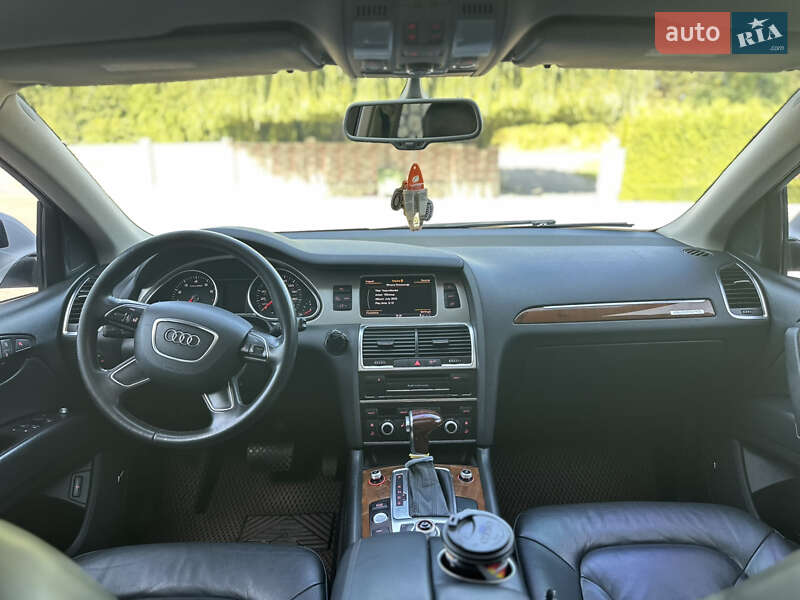 Внедорожник / Кроссовер Audi Q7 2013 в Волочиске