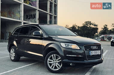 Внедорожник / Кроссовер Audi Q7 2006 в 