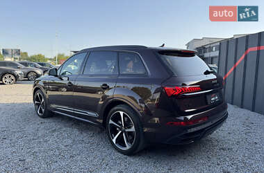 Внедорожник / Кроссовер Audi Q7 2020 в 