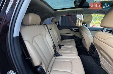 Внедорожник / Кроссовер Audi Q7 2020 в 