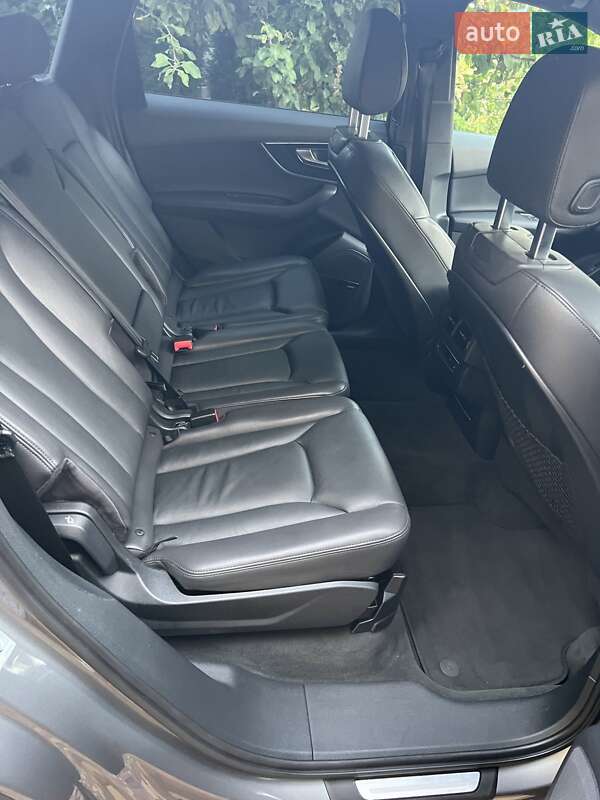 Позашляховик / Кросовер Audi Q7 2017 в Києві