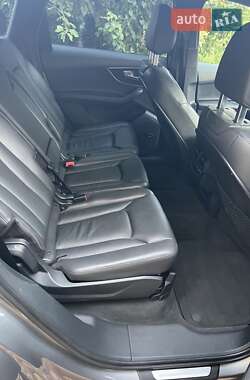 Внедорожник / Кроссовер Audi Q7 2017 в 