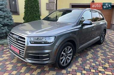 Внедорожник / Кроссовер Audi Q7 2017 в 
