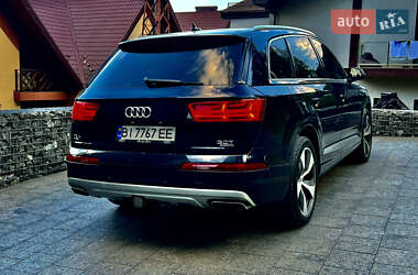 Внедорожник / Кроссовер Audi Q7 2016 в 