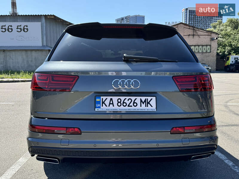 Позашляховик / Кросовер Audi Q7 2016 в Києві
