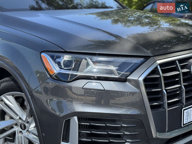 Внедорожник / Кроссовер Audi Q7 2021 в Киеве