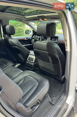 Внедорожник / Кроссовер Audi Q7 2013 в 