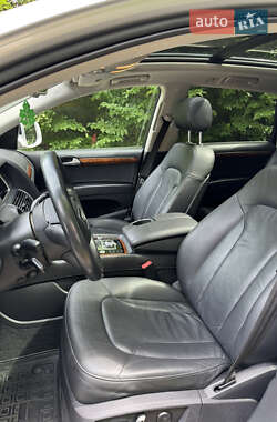 Внедорожник / Кроссовер Audi Q7 2013 в 