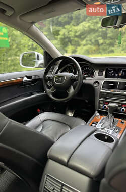 Внедорожник / Кроссовер Audi Q7 2013 в 