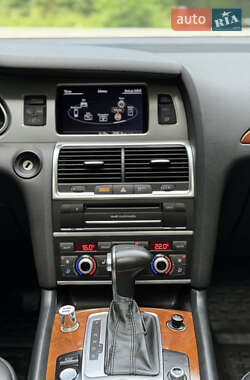 Внедорожник / Кроссовер Audi Q7 2013 в 