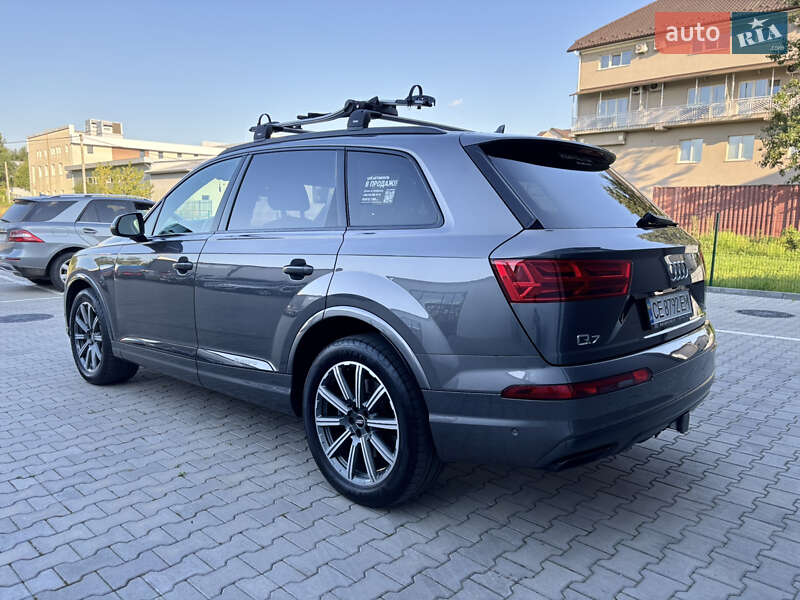 Внедорожник / Кроссовер Audi Q7 2019 в Черновцах