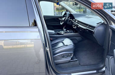 Внедорожник / Кроссовер Audi Q7 2019 в 