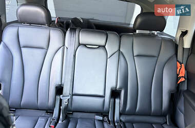 Внедорожник / Кроссовер Audi Q7 2019 в 