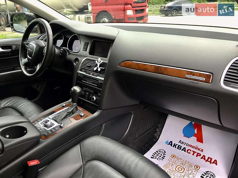 Внедорожник / Кроссовер Audi Q7 2011 в Тернополе