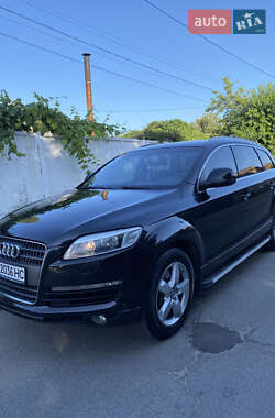 Позашляховик / Кросовер Audi Q7 2007 в Житомирі